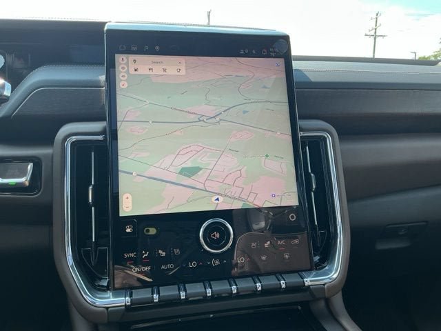 New 2026 GMC Yukon Denali Ultimate AWD/4WD image 9