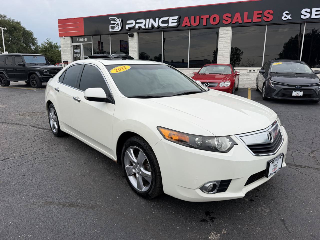 Used 2011 Acura TSX w/ Technology Package FWD image 1