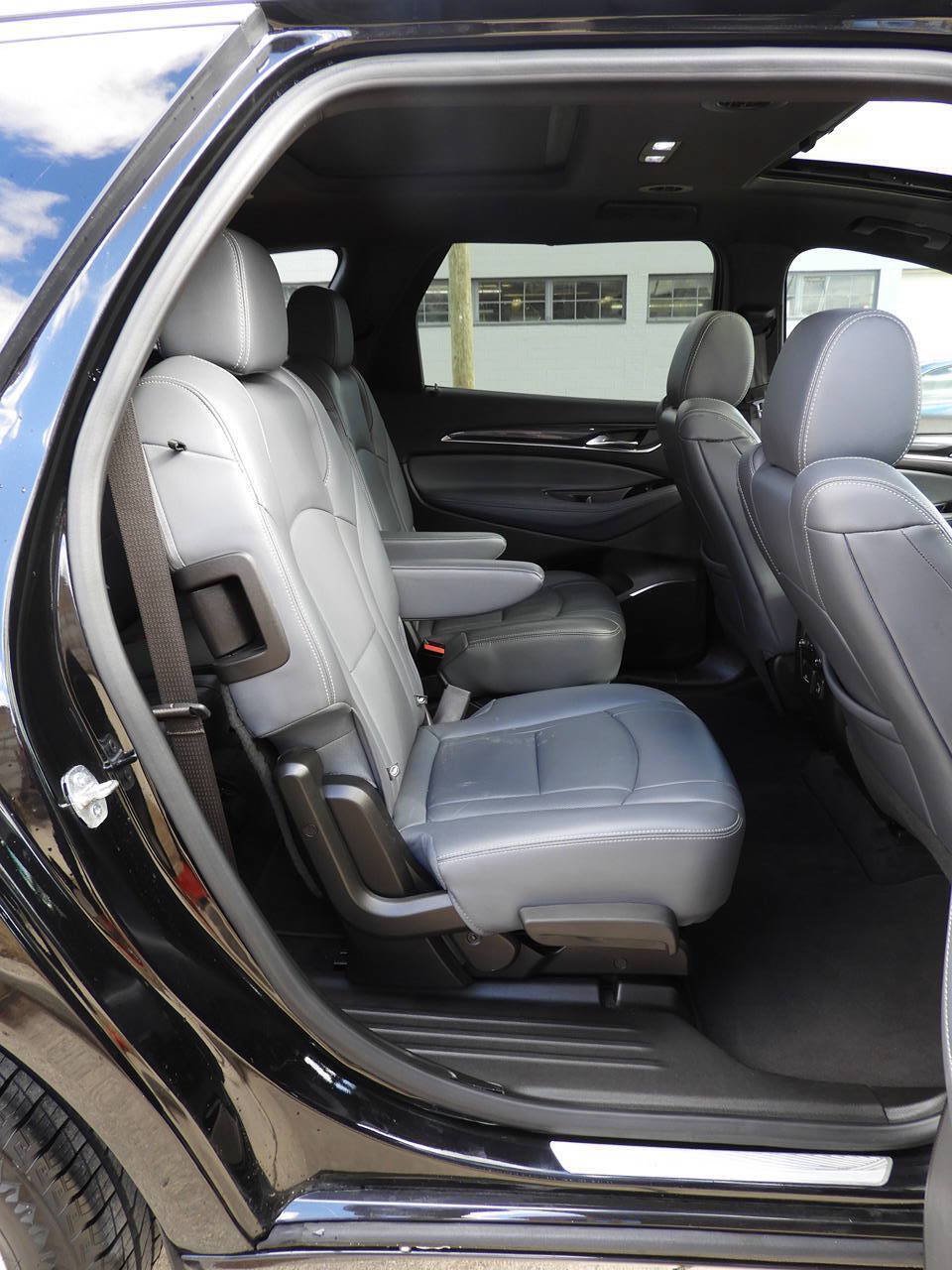 Used 2022 Buick Enclave Essence w/ Experience Buick Package FWD image 33