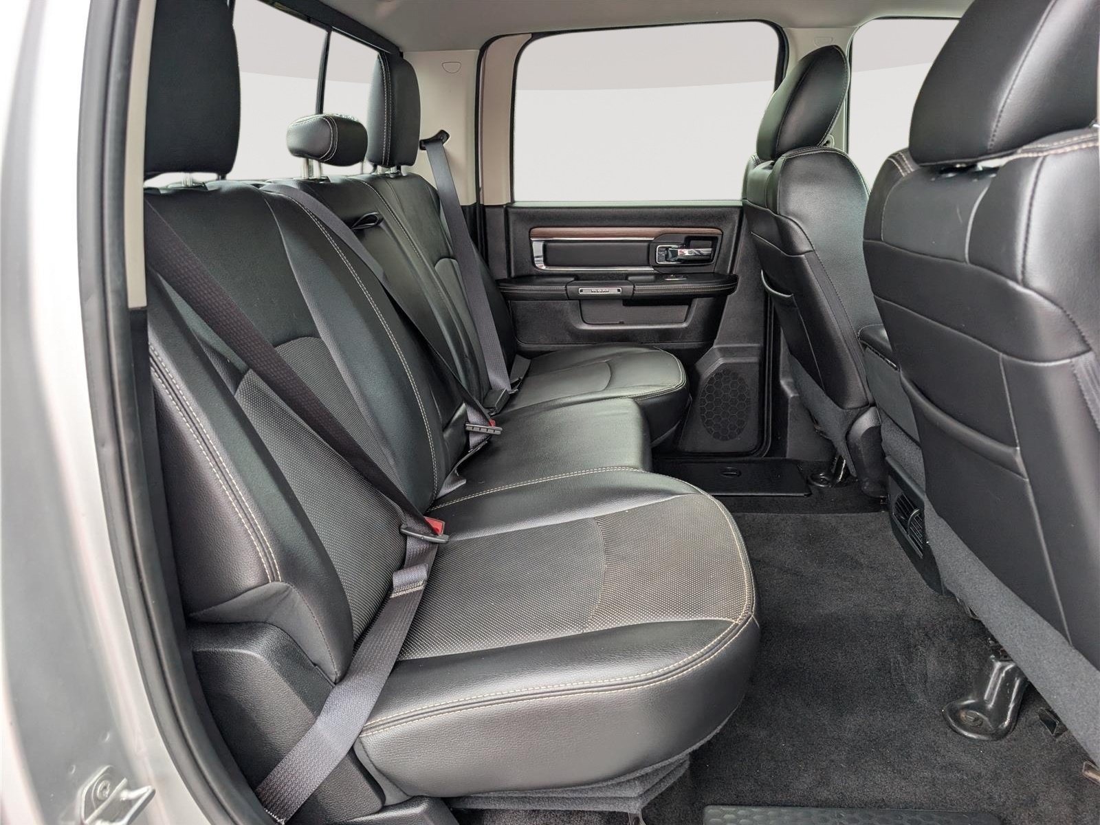 Used 2016 RAM 3500 Laramie w/ Snow Chief Group AWD/4WD image 13