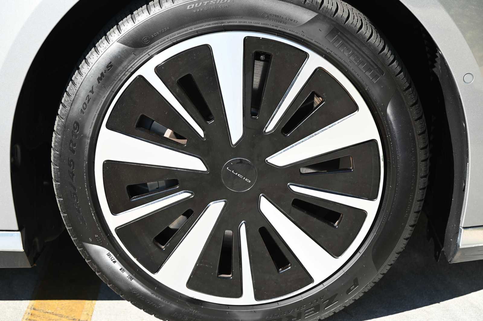 Used 2023 Lucid Air Pure image 10