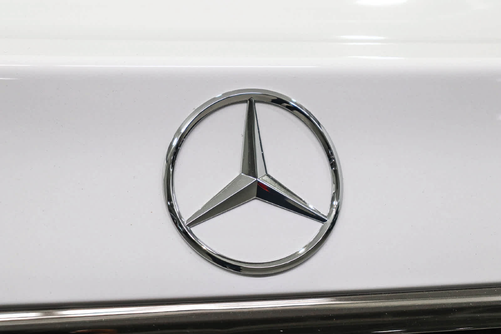 New 2027 Mercedes-Benz E 450 4MATIC Sedan image 13
