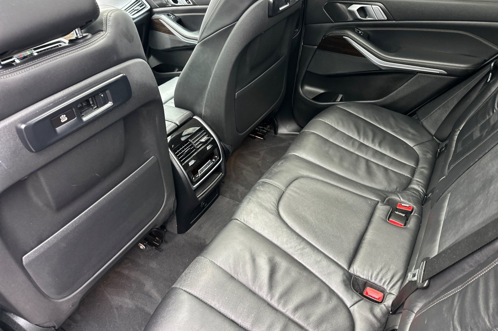 Used 2019 BMW X5 xDrive40i w/ Premium Package 2 AWD/4WD image 11