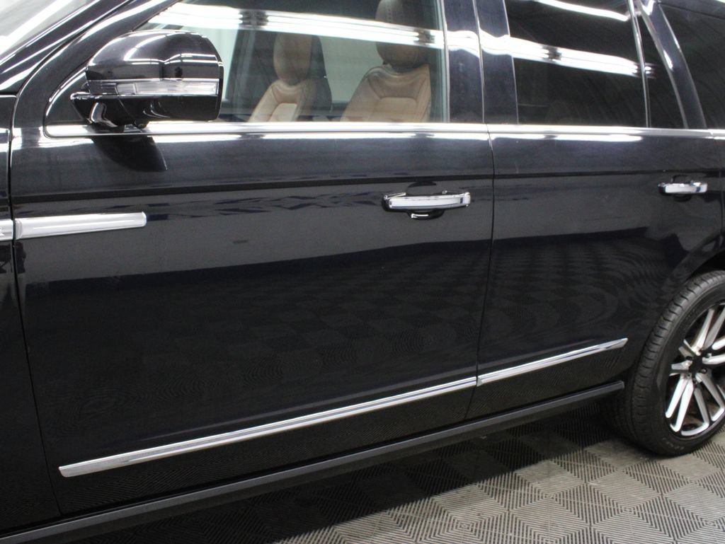 Used 2019 Lincoln Navigator Reserve AWD/4WD image 52