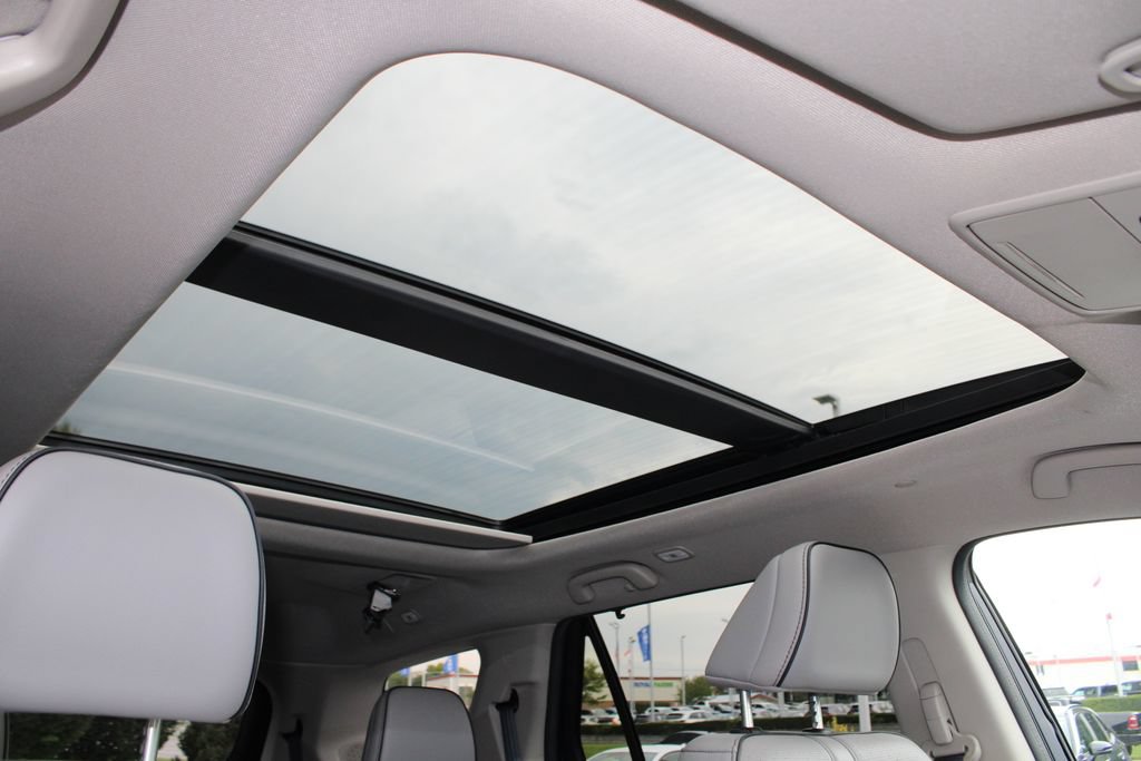 Used 2024 Honda Pilot Elite image 34