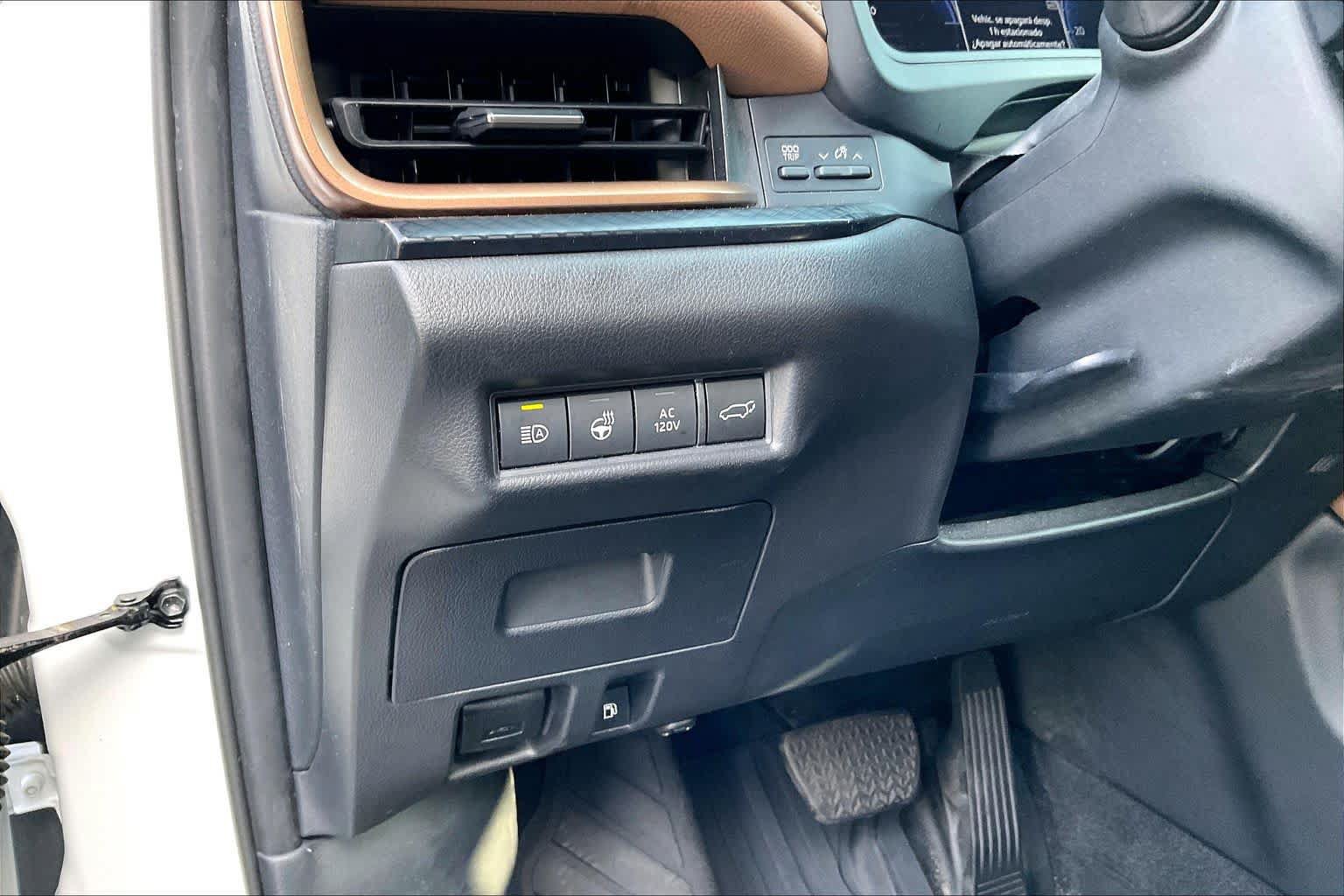 Used 2024 Toyota Grand Highlander AWD Hybrid image 33