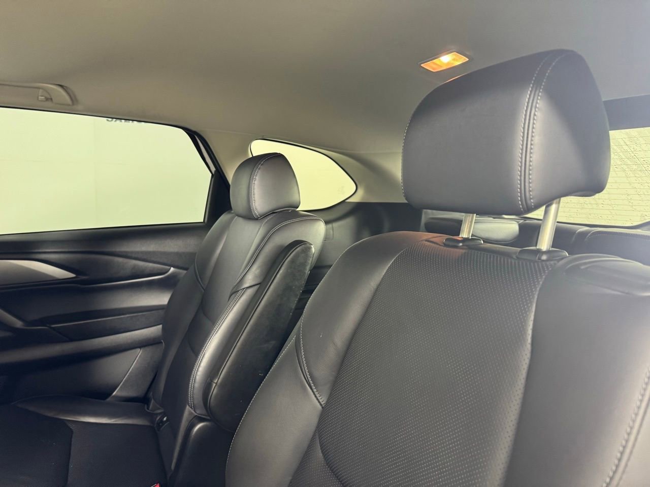 Used 2023 MAZDA CX-9 Touring image 24