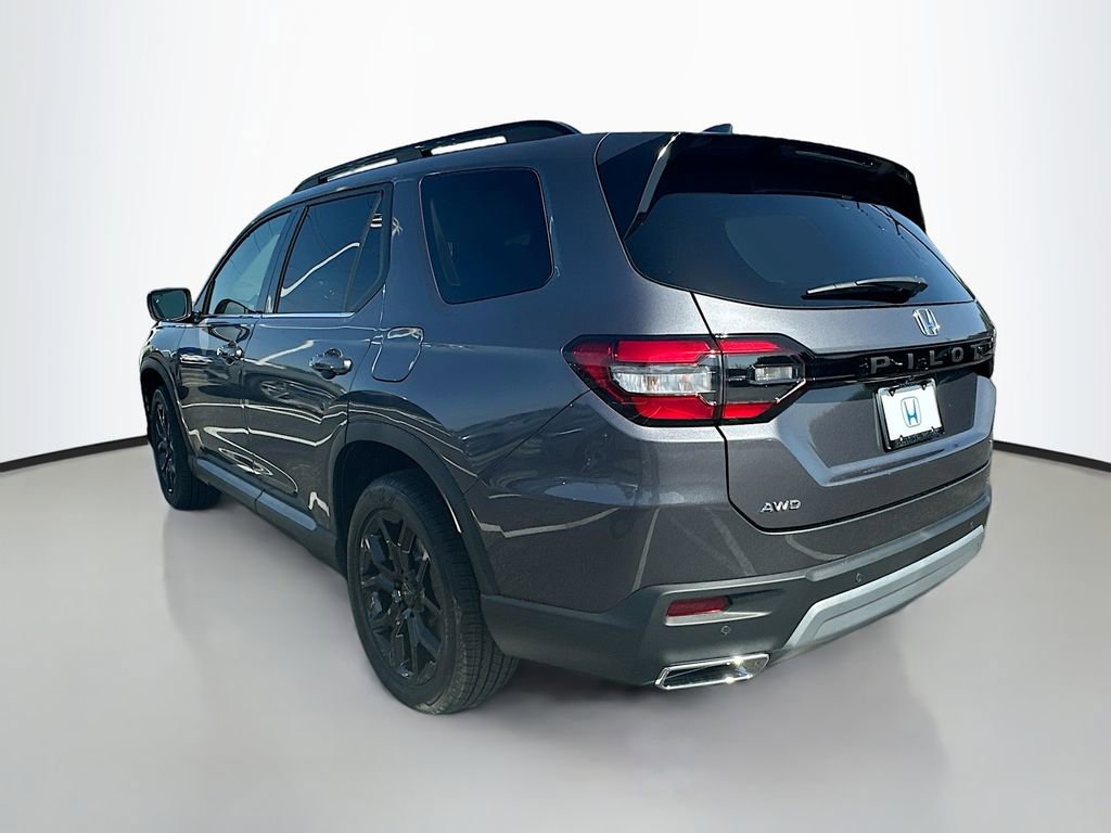 Certified 2025 Honda Pilot Touring image 7
