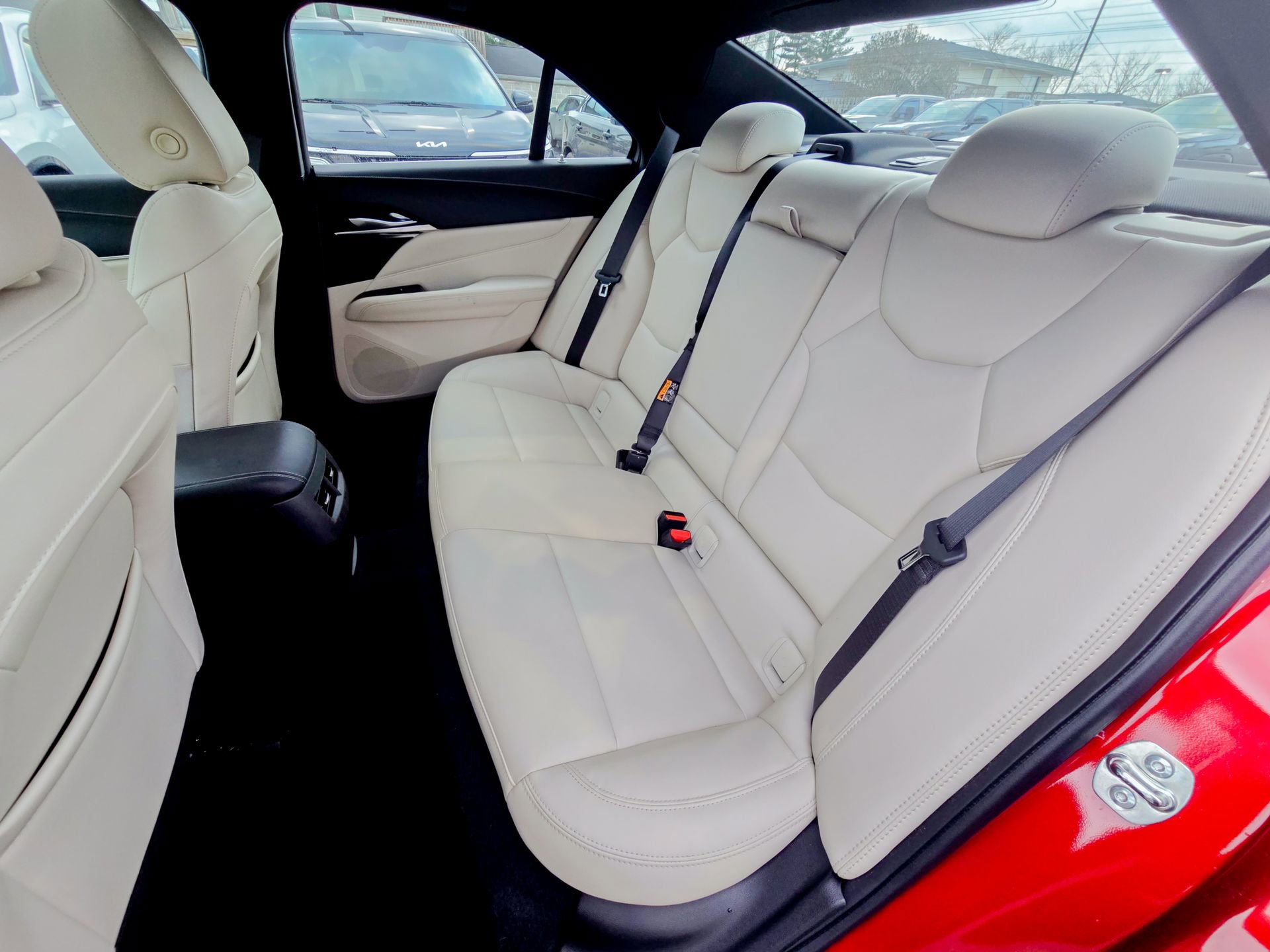 Used 2025 Cadillac CT4 Luxury image 27