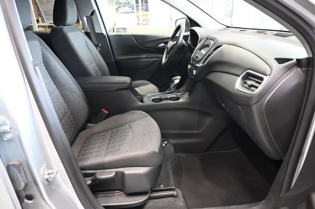 Used 2022 Chevrolet Equinox LT FWD image 10