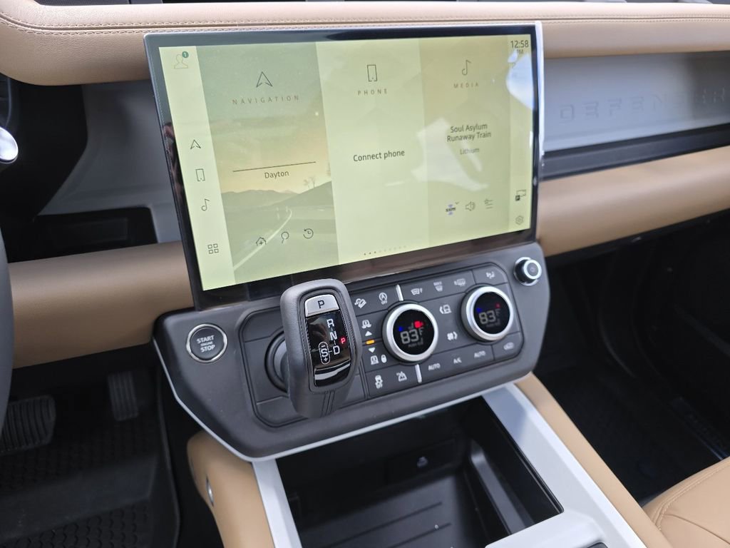 New 2026 Land Rover Defender 130 X-Dynamic SE AWD/4WD image 43
