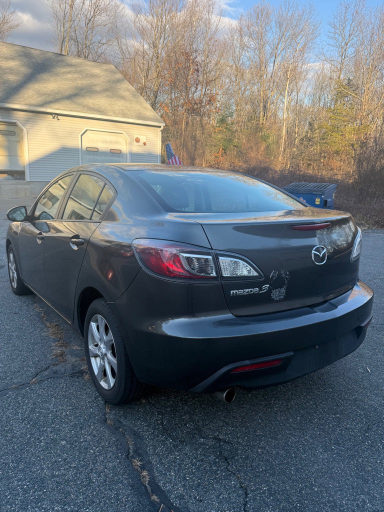 Used 2011 MAZDA MAZDA3 i Touring image 23