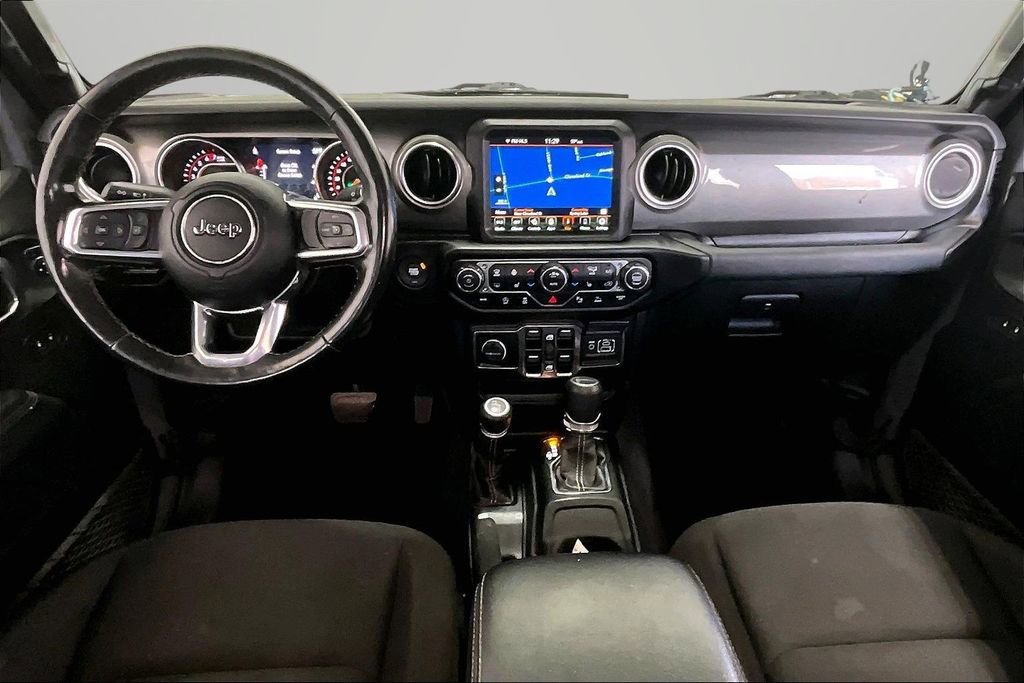 Used 2022 Jeep Gladiator Overland w/ Cold Weather Group AWD/4WD image 7