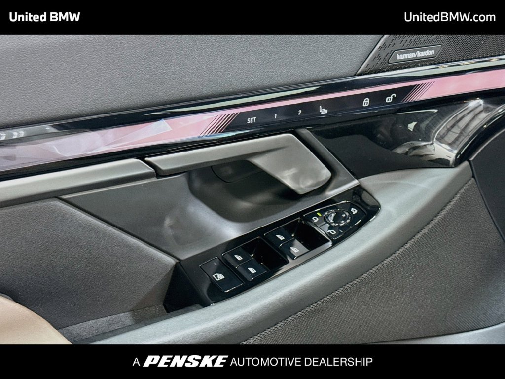 New 2027 BMW 530i w/ Premium Package RWD image 3