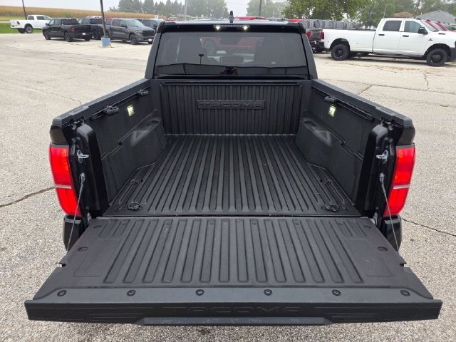 Used 2024 Toyota Tacoma TRD Off-Road AWD/4WD image 10