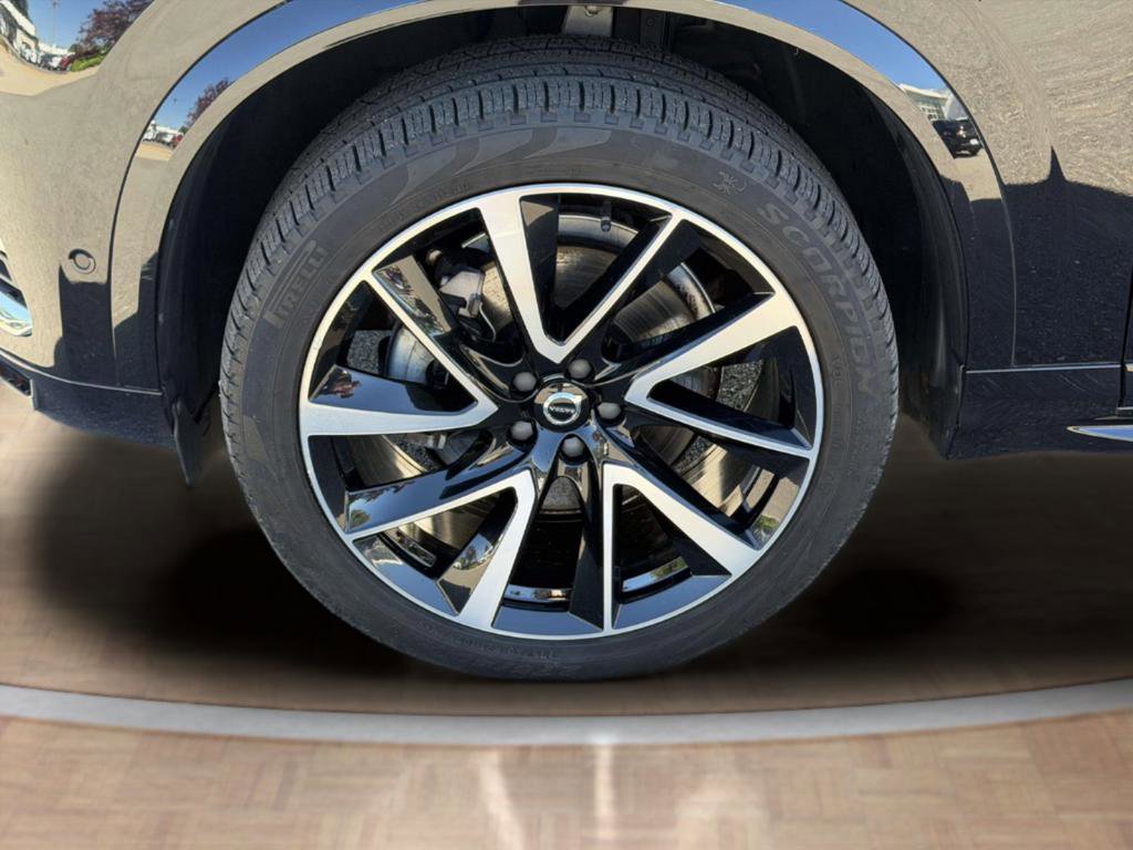 Used 2023 Volvo XC90 B6 Plus AWD/4WD image 26