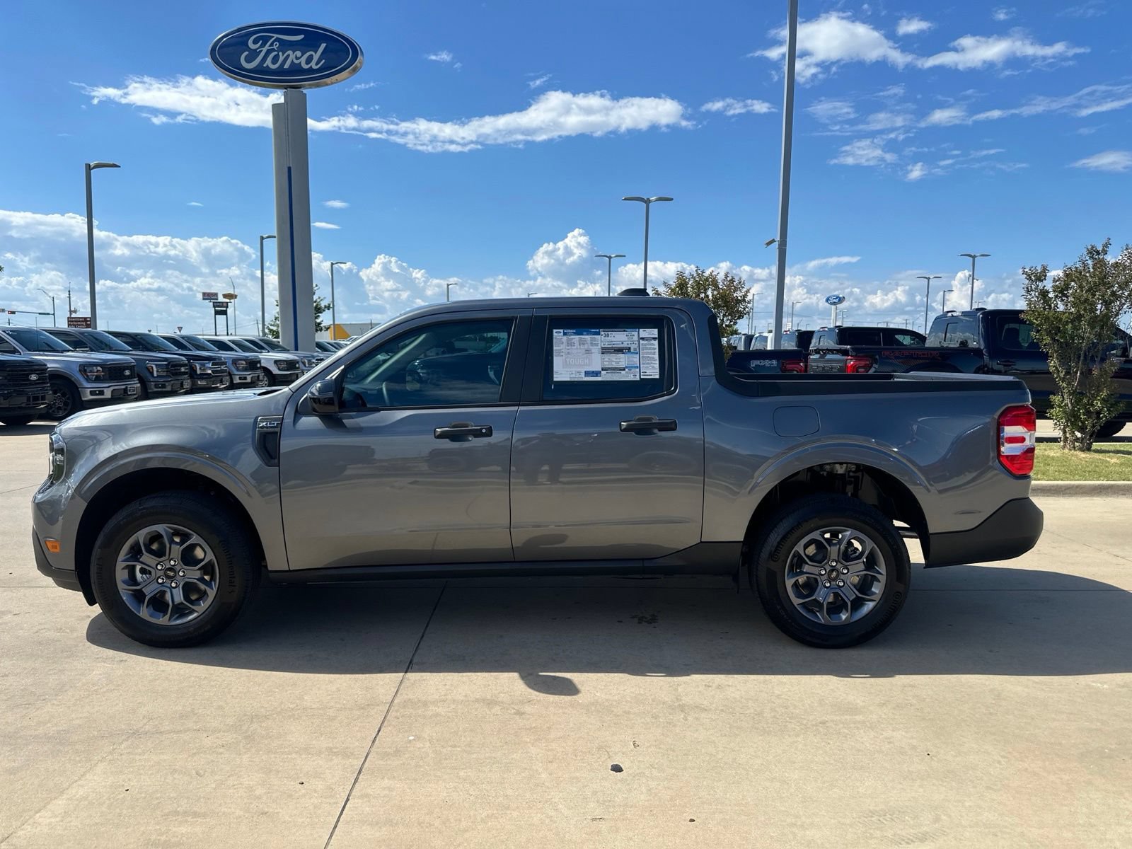 New 2026 Ford Maverick XLT w/ XLT Luxury Package FWD image 2