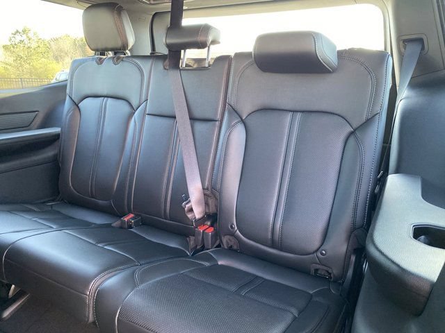 New 2025 Jeep Wagoneer 4WD w/ Convenience Group I image 23
