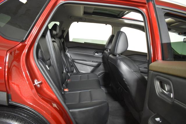 Used 2023 Nissan Rogue SV w/ SV Premium B Package AWD/4WD image 33