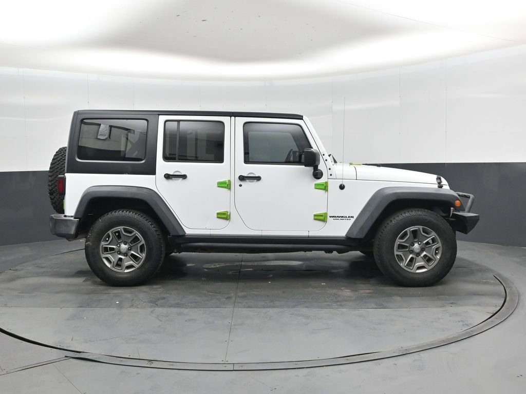 Used 2017 Jeep Wrangler Unlimited Rubicon image 2
