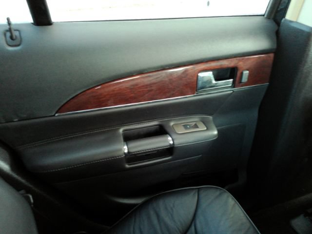 Used 2013 Lincoln MKX FWD image 28
