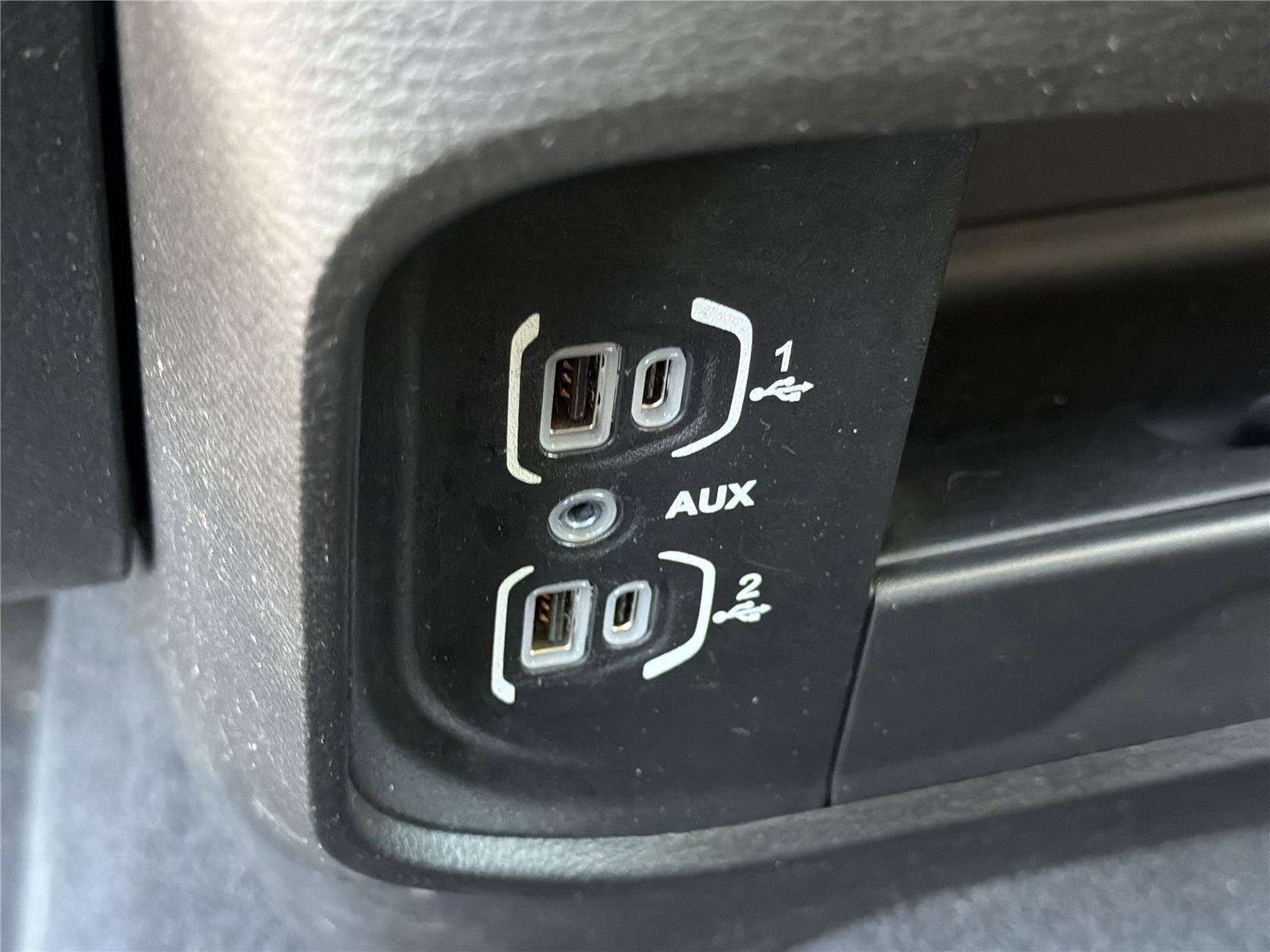 Used 2024 RAM 2500 Laramie AWD/4WD image 30