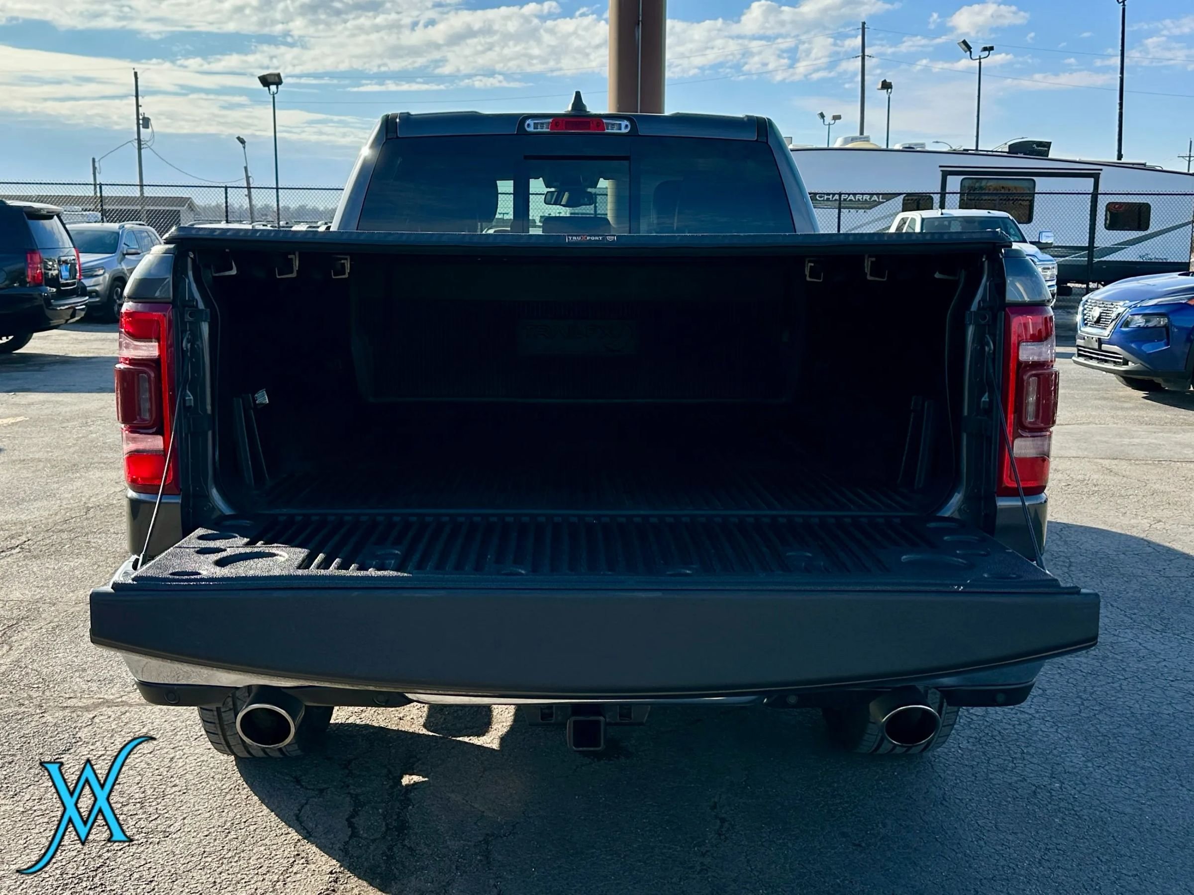 Used 2020 RAM 1500 Laramie AWD/4WD image 38