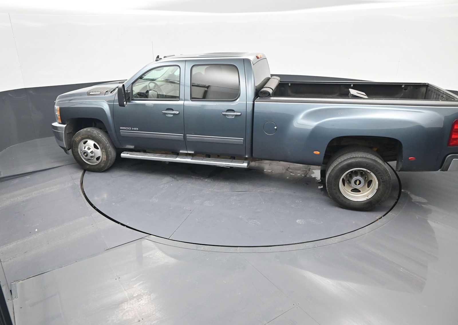 Used 2012 Chevrolet Silverado 3500 LTZ image 34