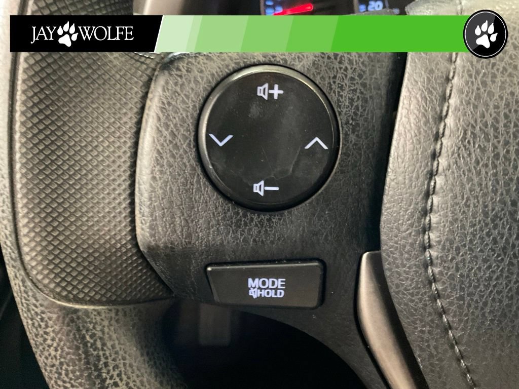 Used 2016 Toyota RAV4 LE AWD/4WD image 12