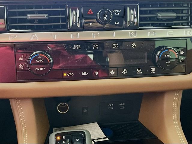 New 2026 Nissan Pathfinder Platinum image 11