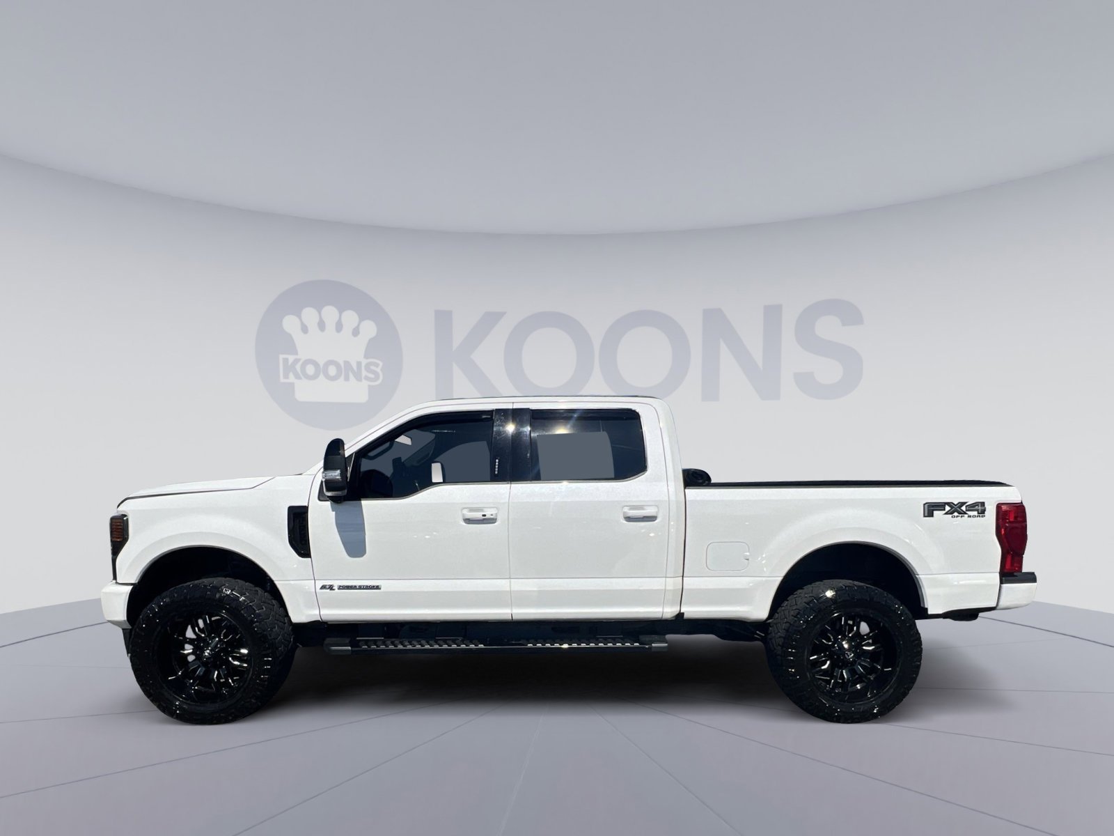 Used 2021 Ford F250 Lariat image 2
