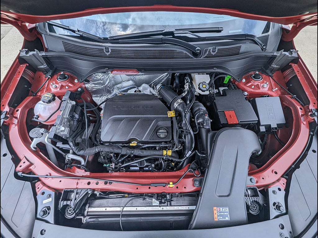 New 2026 Chevrolet Trax LT w/ LT Convenience Package FWD image 11