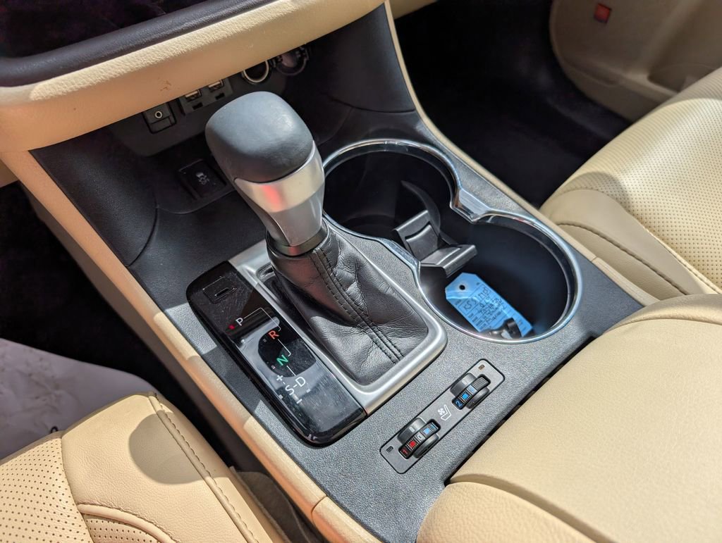 Used 2019 Toyota Highlander Limited image 17