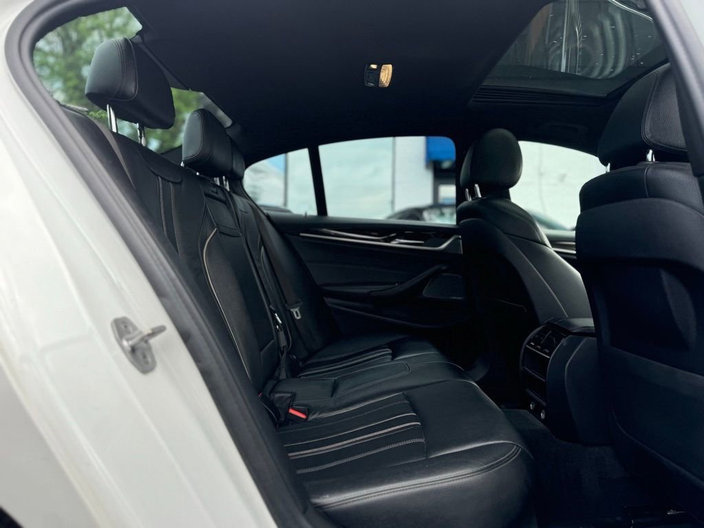 Used 2018 BMW 540i xDrive 540i xDrive image 17