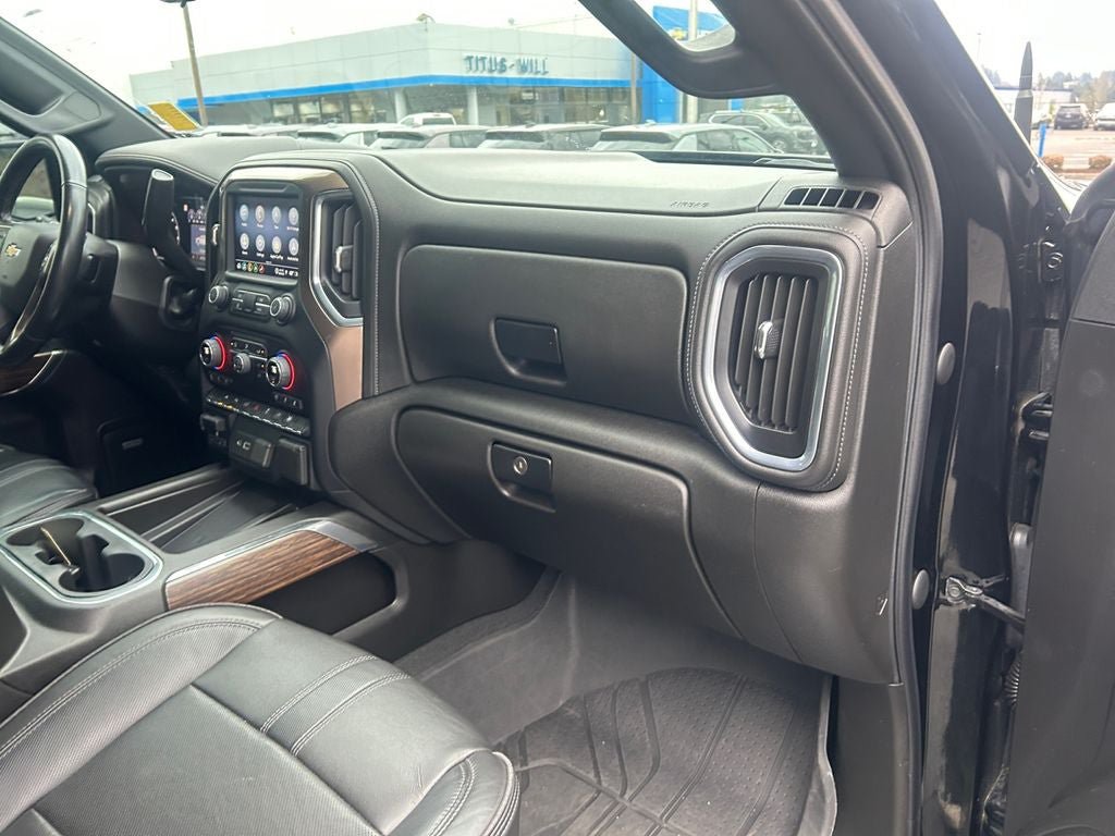 Used 2022 Chevrolet Silverado 1500 High Country w/ Technology Package AWD/4WD image 26