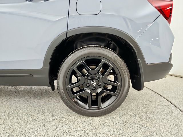 Used 2025 Honda Passport Black Edition image 34