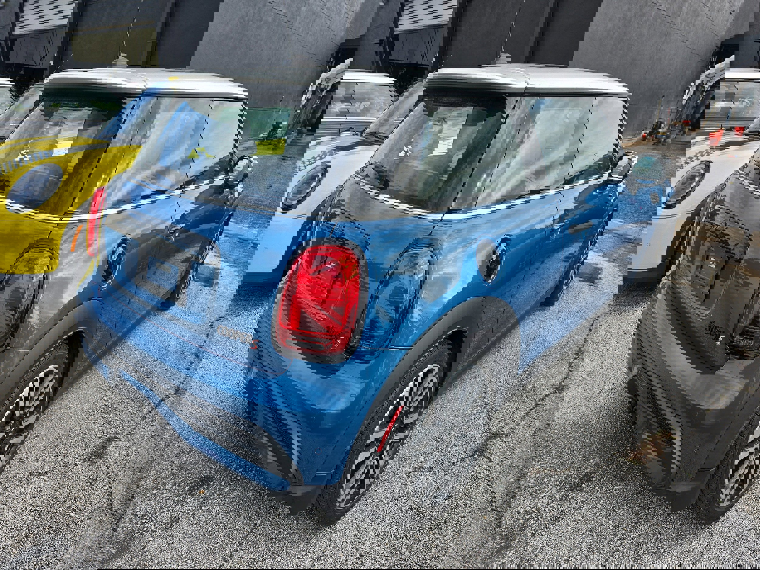 Used 2023 MINI Cooper S w/ Signature Upholstery Package image 2