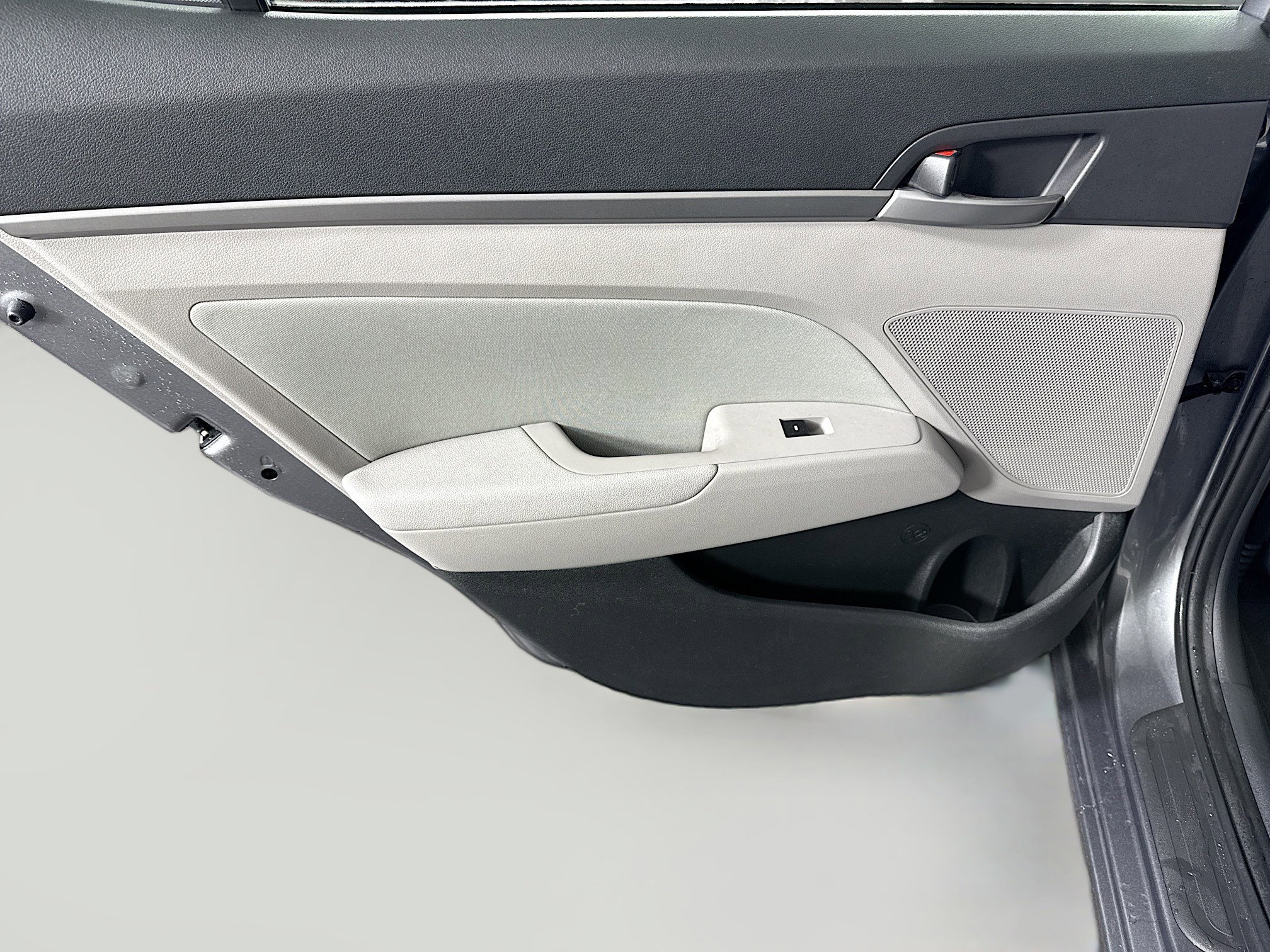 Used 2018 Hyundai Elantra SEL image 25