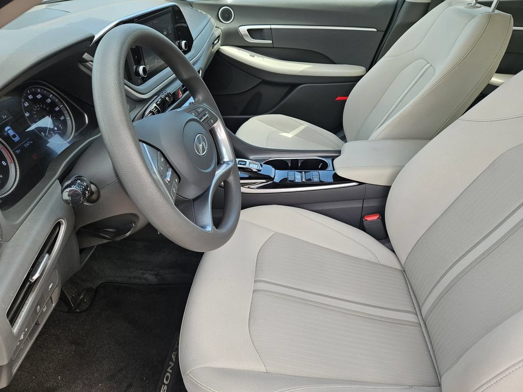 Used 2023 Hyundai Sonata SE FWD image 9