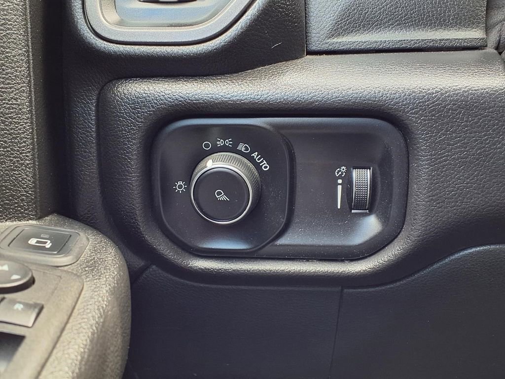 Used 2023 RAM 3500 Tradesman AWD/4WD image 16