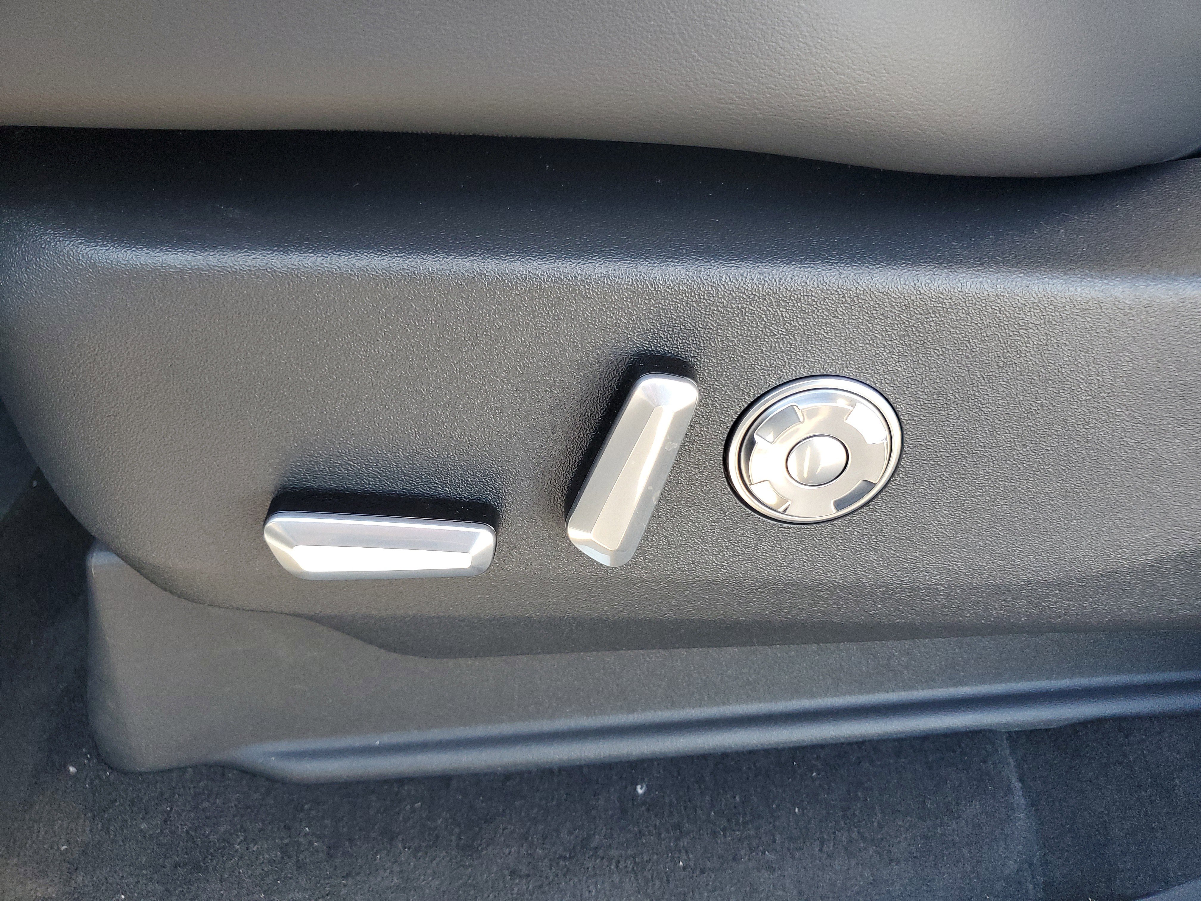 New 2025 Lincoln Navigator L Black Label image 13