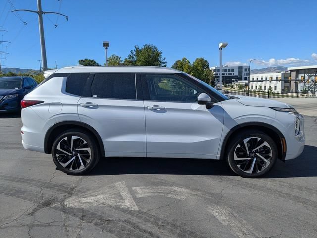 Used 2023 Mitsubishi Outlander SEL AWD/4WD image 7