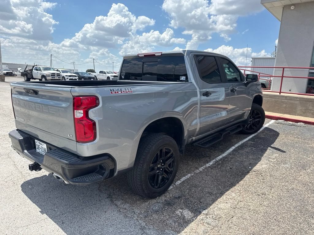 Used 2026 Chevrolet Silverado 1500 LT Trail Boss w/ Convenience Package II AWD/4WD image 4