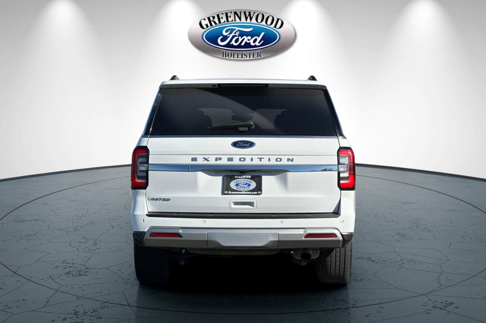 Used 2023 Ford Expedition Limited image 5