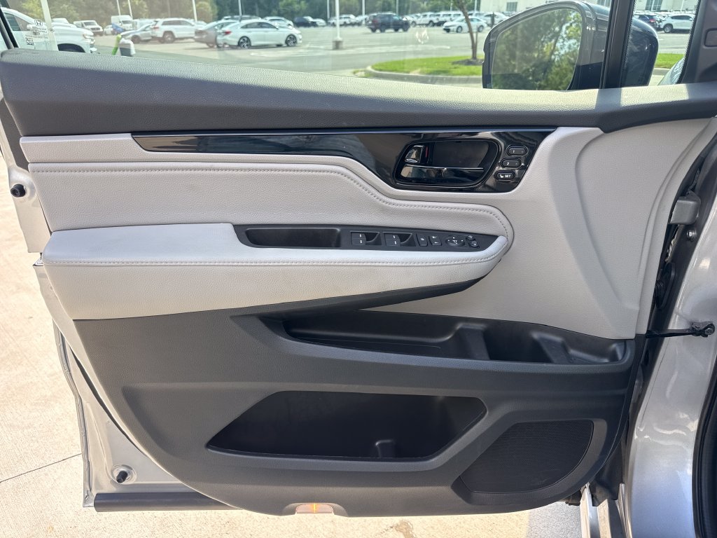Used 2022 Honda Odyssey Elite image 13
