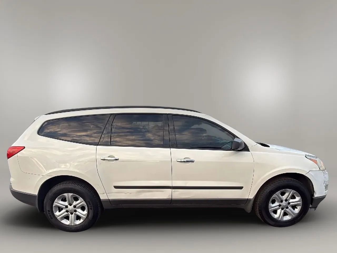 Used 2012 Chevrolet Traverse LS image 6