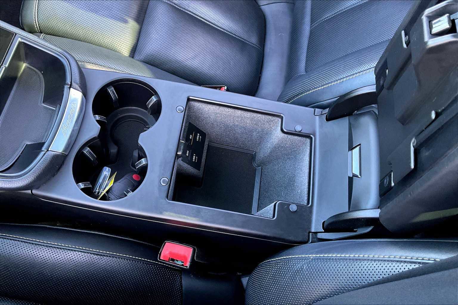 Used 2023 Porsche Macan image 37