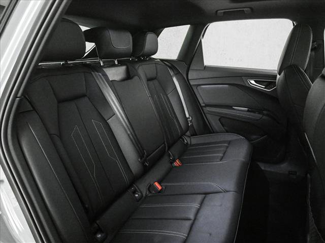 Certified 2025 Audi Q4 e-tron Premium Plus w/ Premium Plus image 21