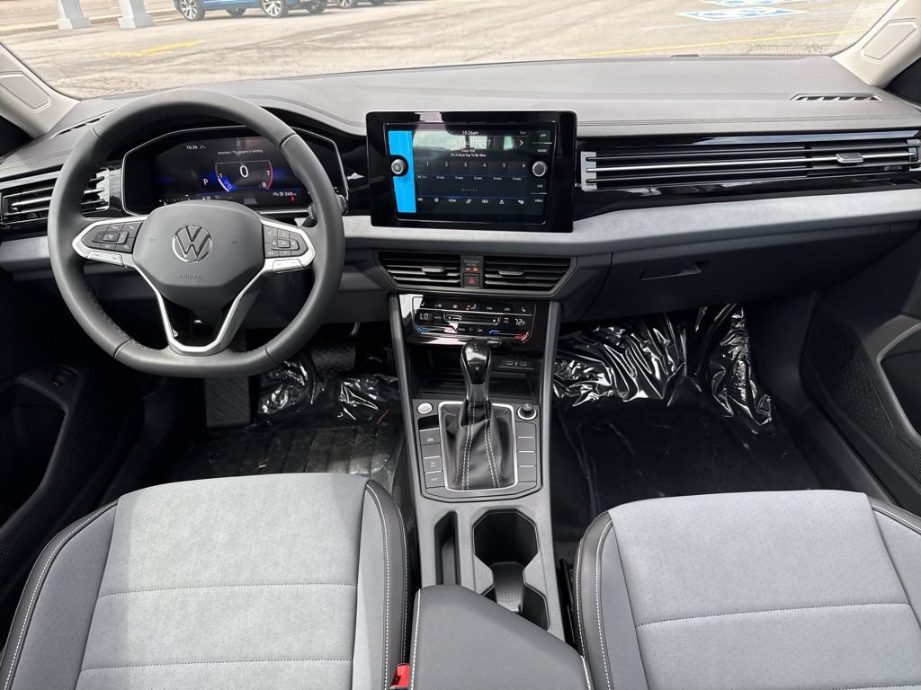 New 2026 Volkswagen Jetta SE FWD image 11