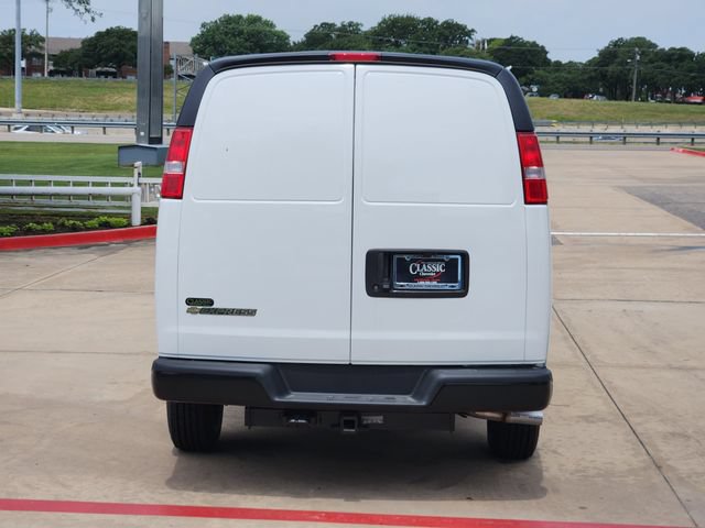 New 2025 Chevrolet Express 2500 Extended RWD image 12